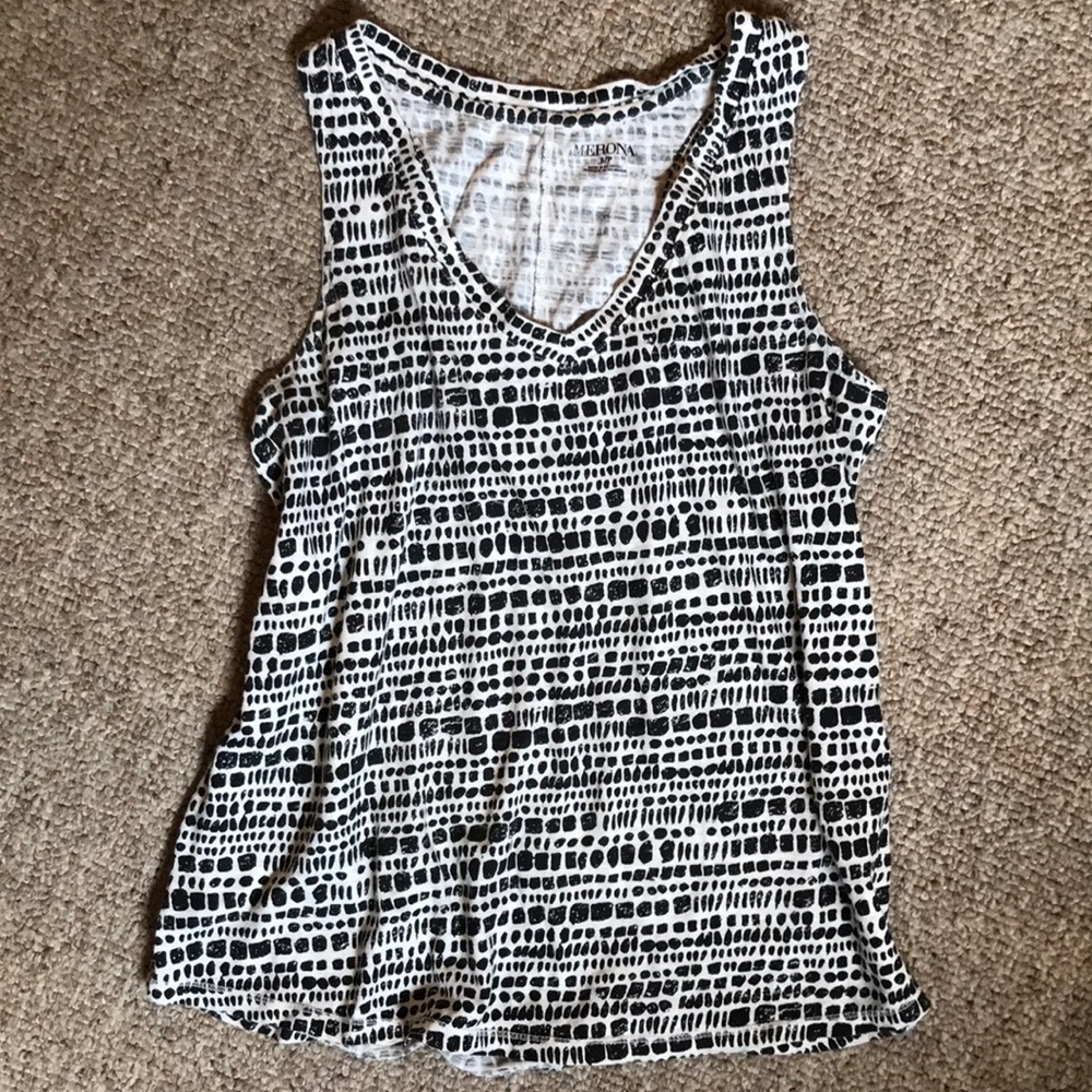 Merona women’s sleeveless shirt